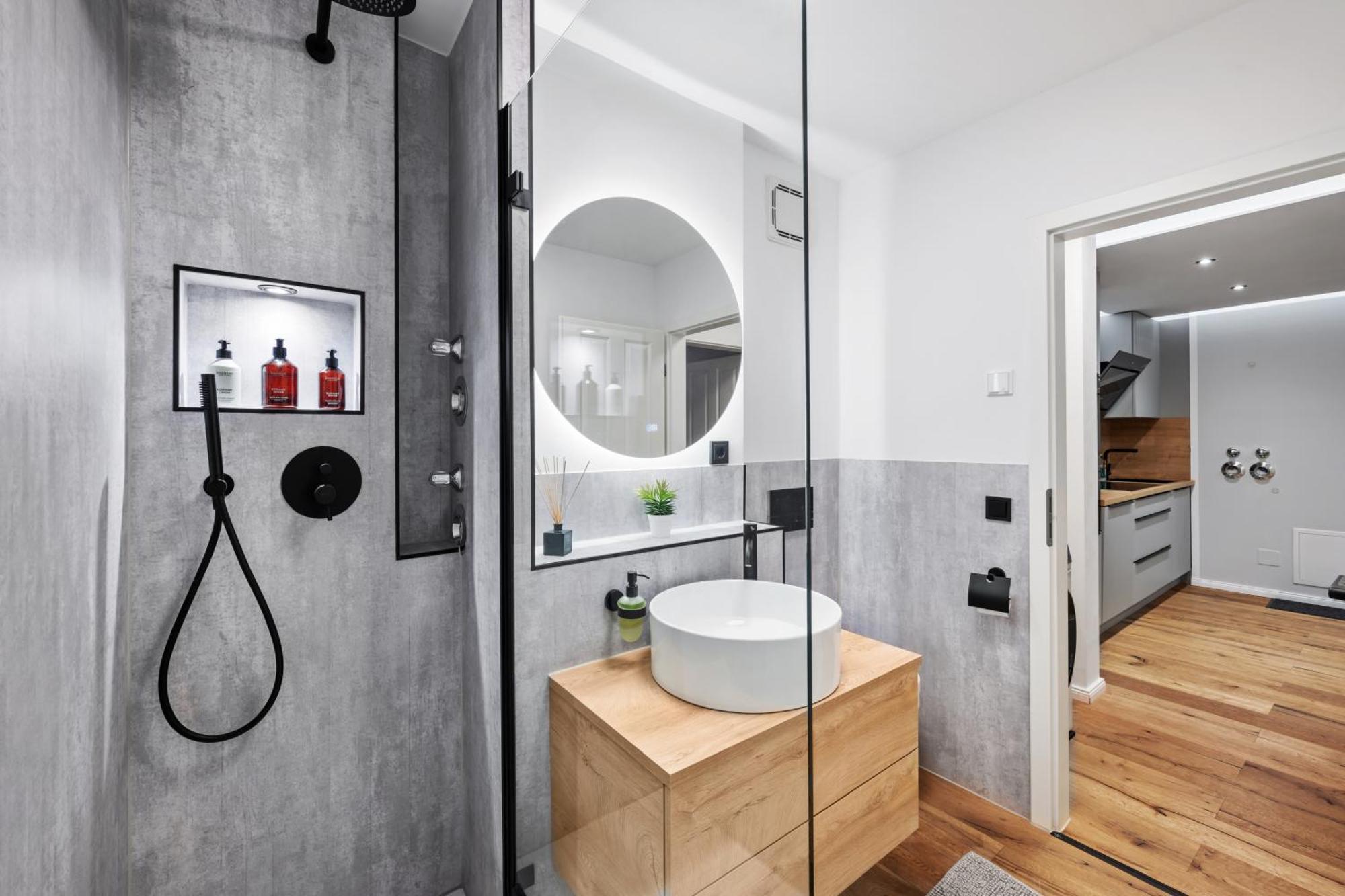 Edler Wohnraum Noble Stadtoase Mit Boxspringbett, Kaffeevollautomat, Lift & Parkplatz Chemnitz Exterior foto